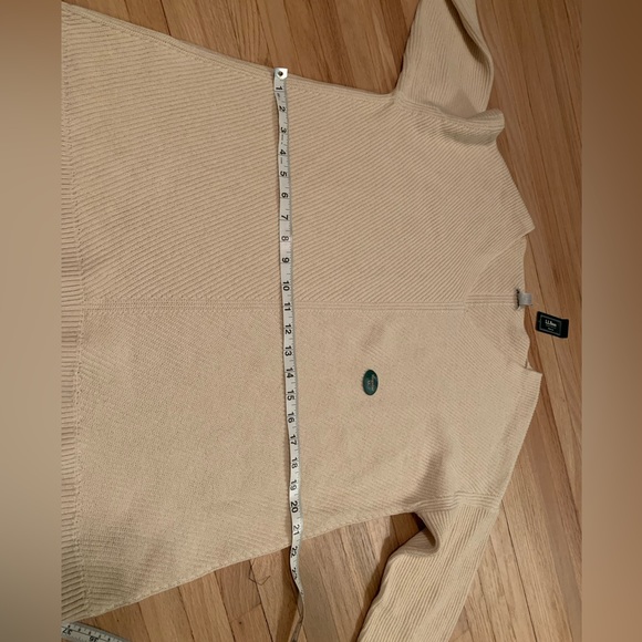 NWT LL Bean V neck sweater - Picture 7 of 7